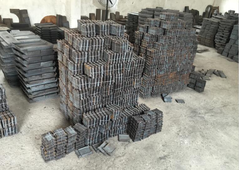 江蘇拋丸機(jī)除銹設(shè)備 拋丸機(jī)葉片磨損無用的主要原因